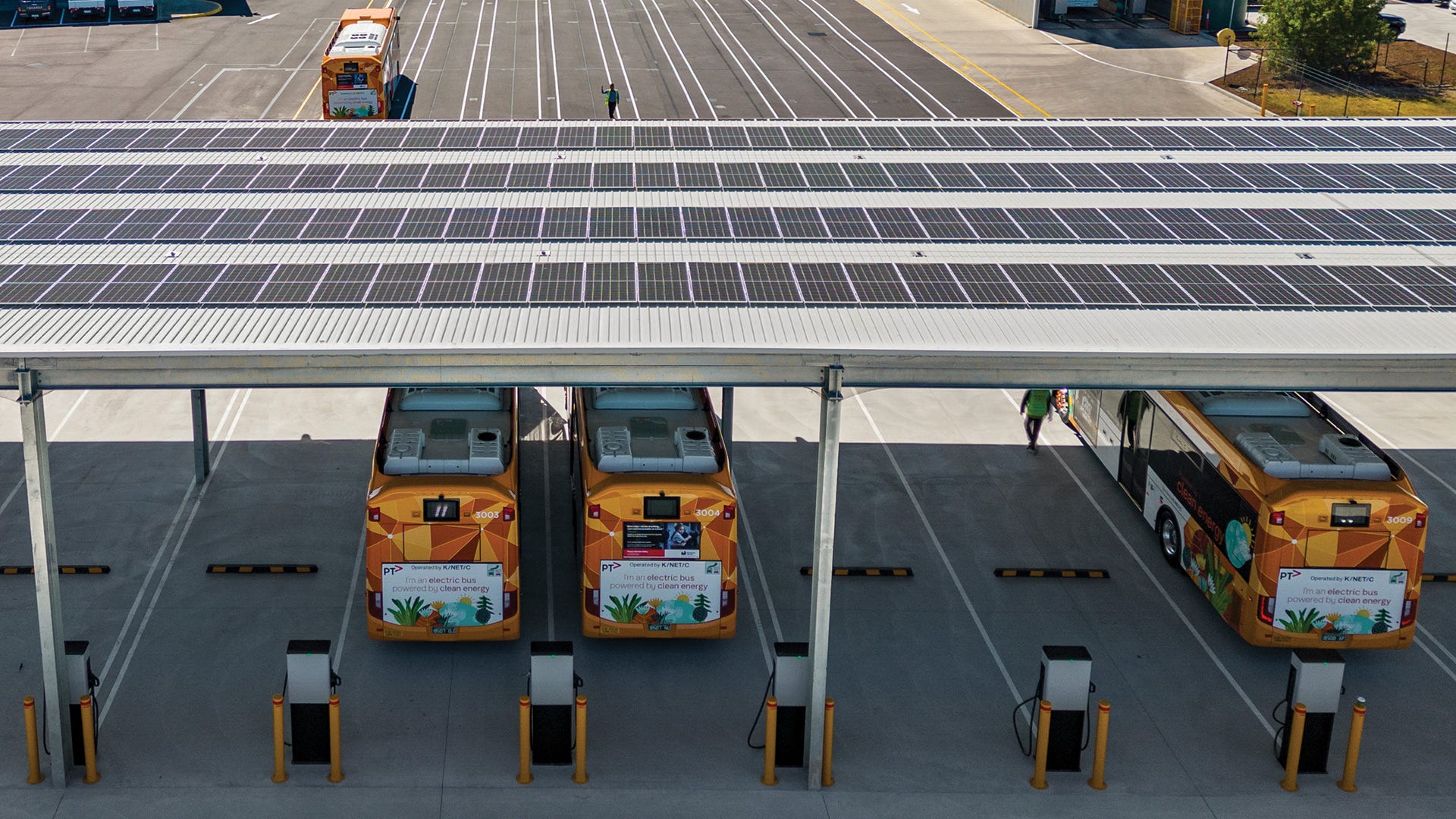 Aerial shot of Kinetic's Sunshine West depot
