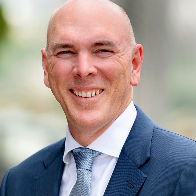 Headshot of Alex Harvey
