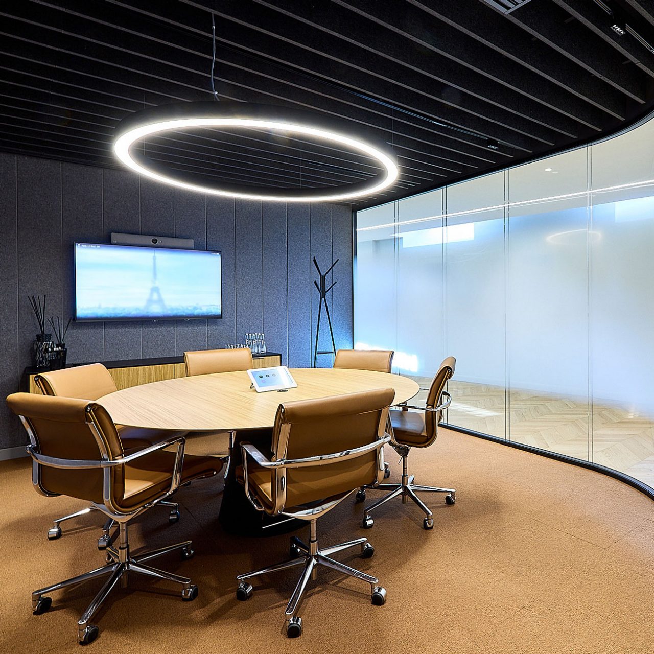 Meeting room in the Macquarie Paris office