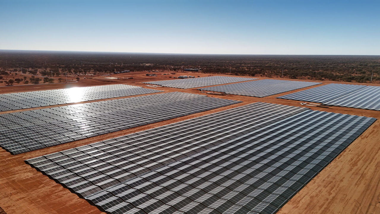A large off-grid renewable energy hybrid power stations in Australia