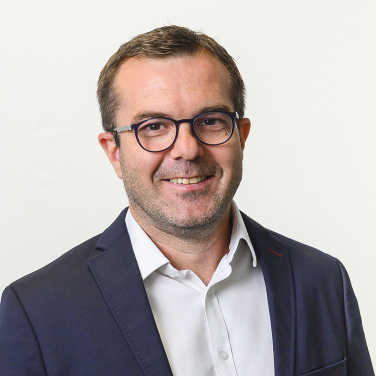 Headshot of Rob Sparkes