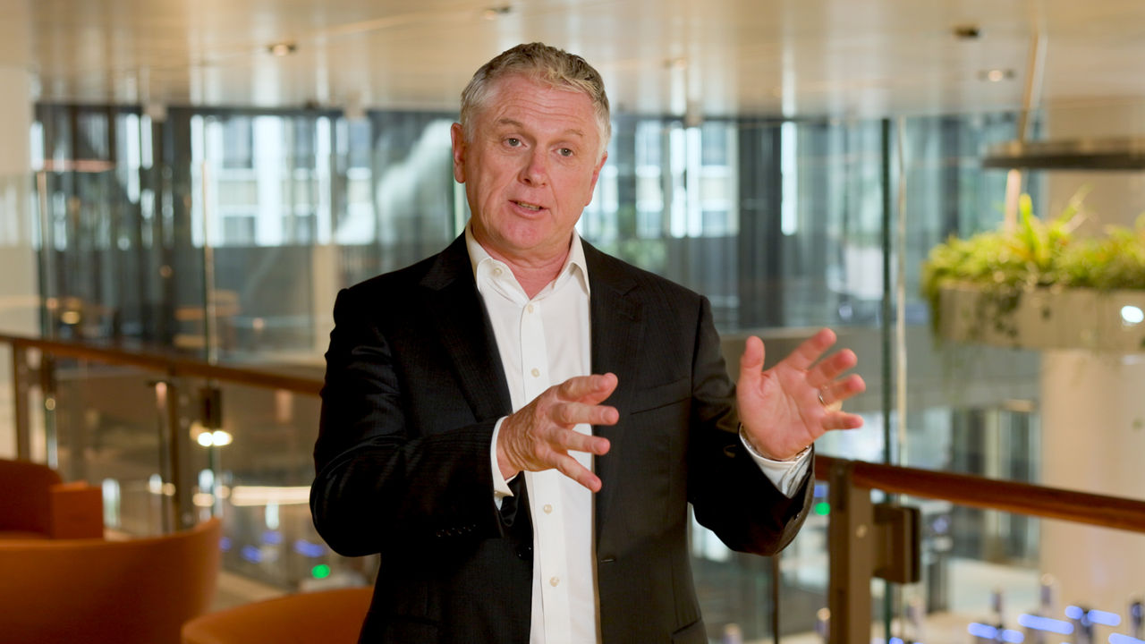 Headshot of Ric Deverell