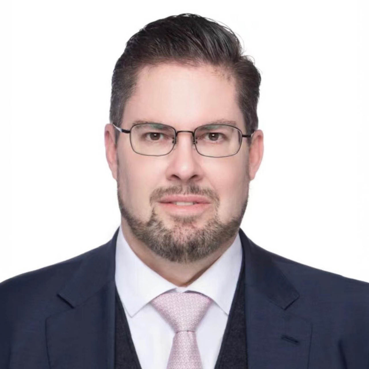Headshot of Thomas Horn
