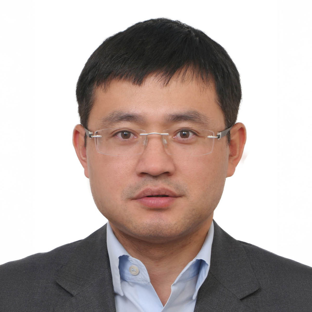 Headshot of Honggui Li
