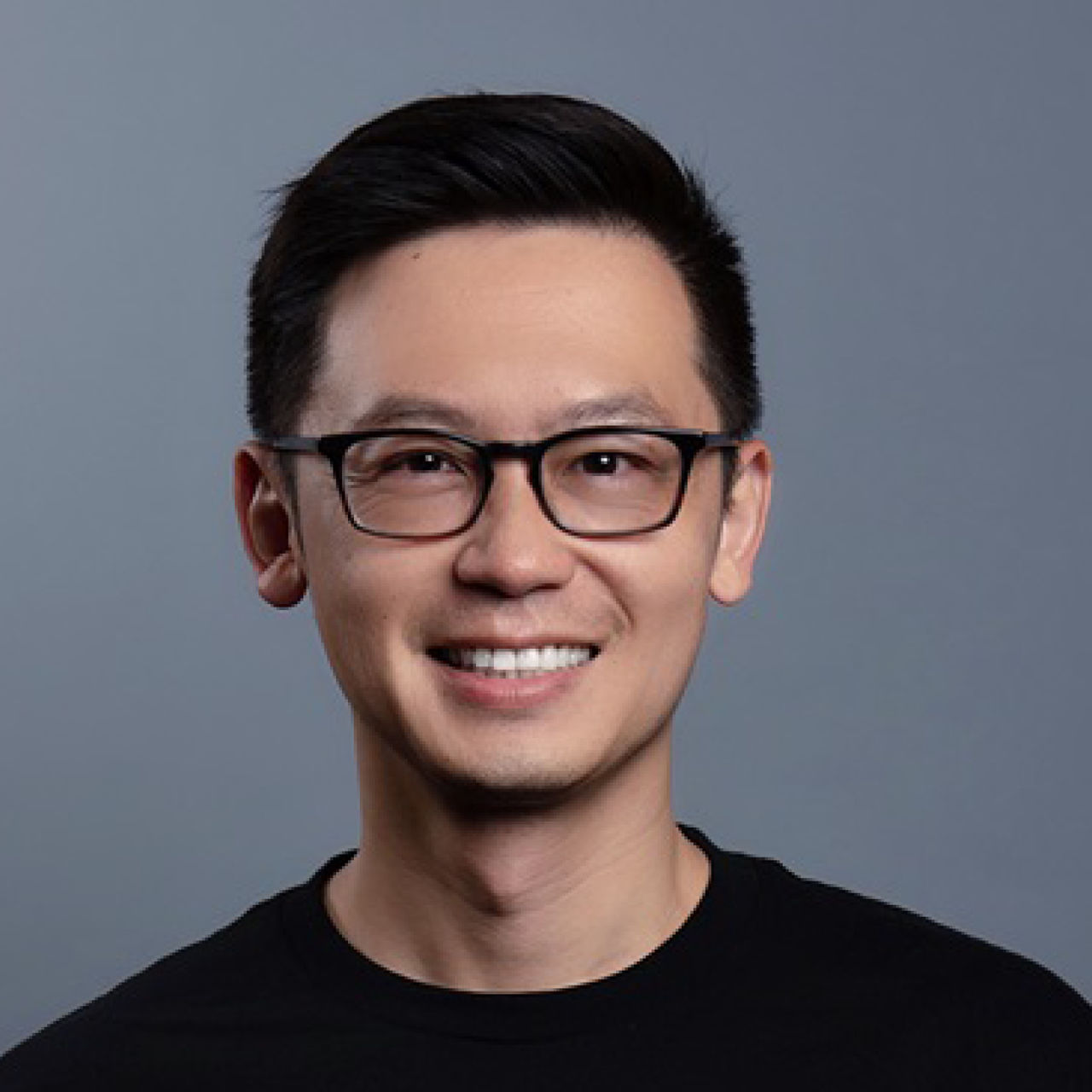 Headshot of Leo Wang