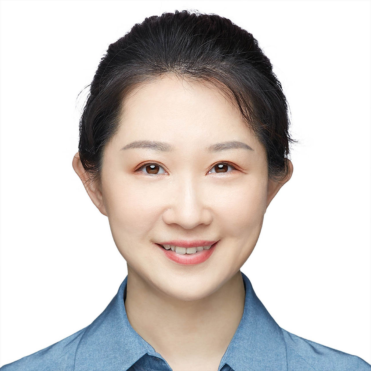 Headshot of Liu Xiao