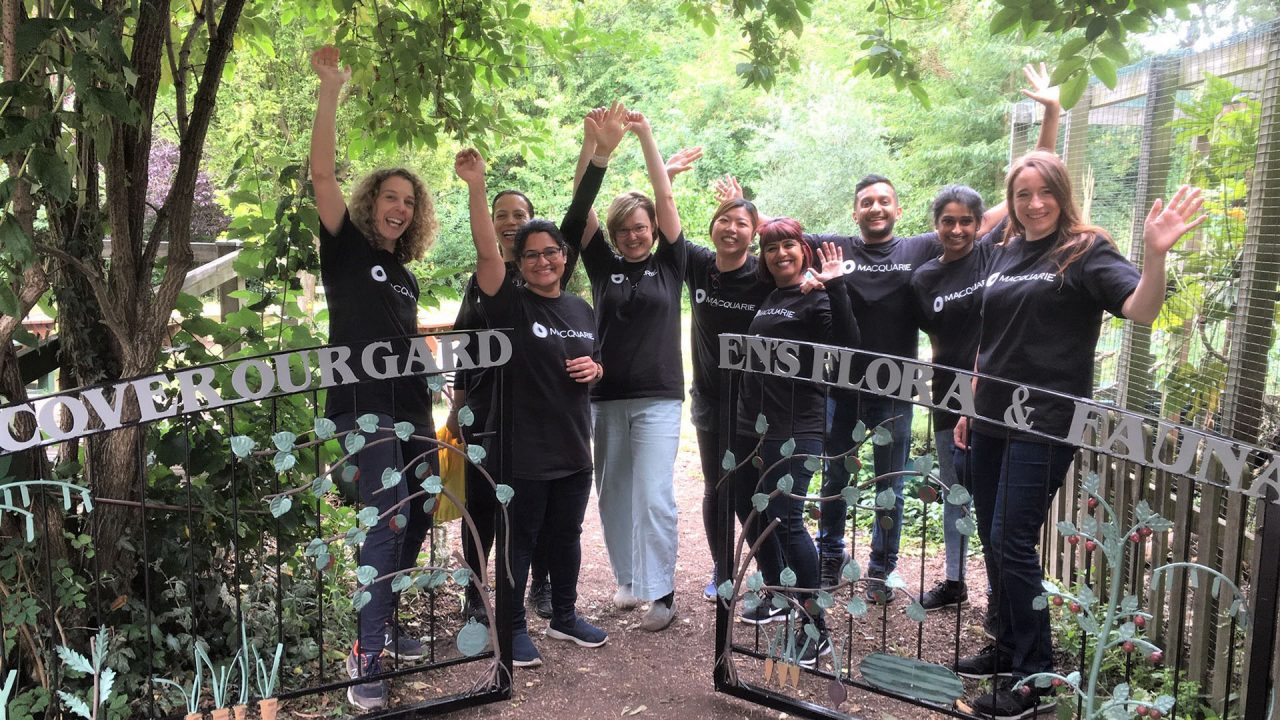 Macquarie staff volunteering in Islington’s green spaces.