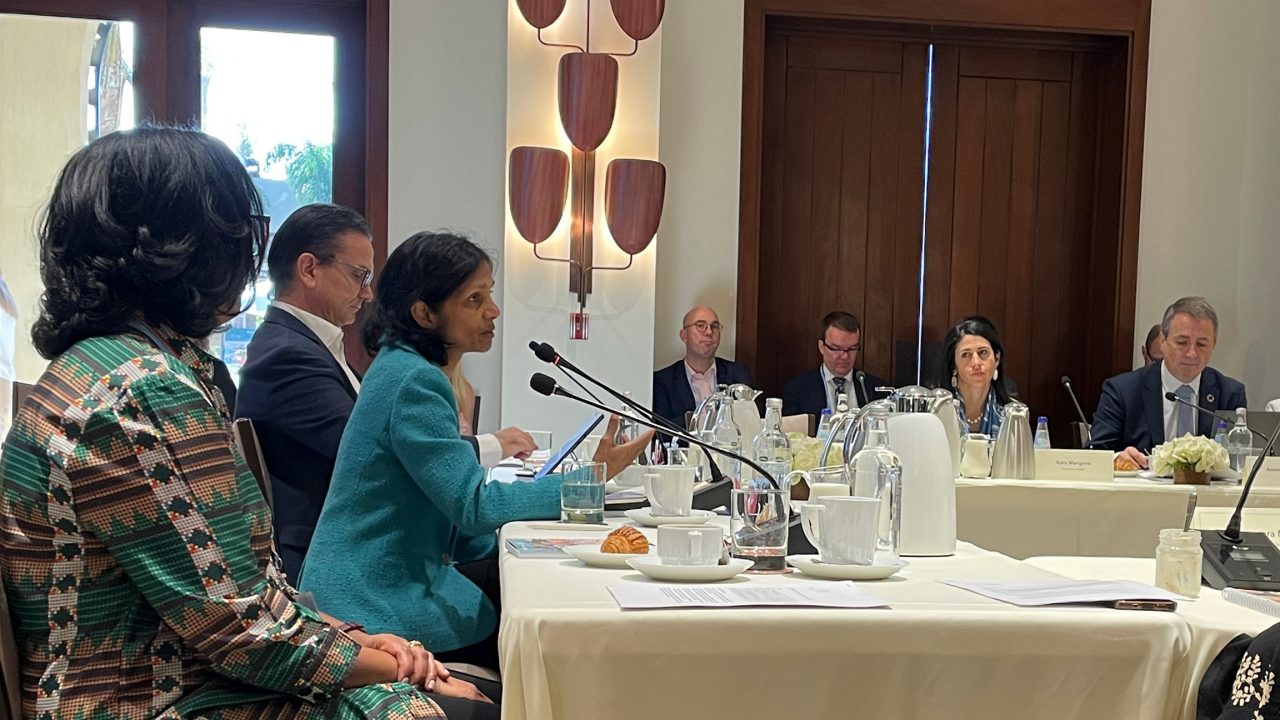 Macquarie Group Managing Director and CEO Shemara Wikramanayake (third left) speaks at a CFLI roundtable event about the progress of CFLI India and replicating the model in Colombia.