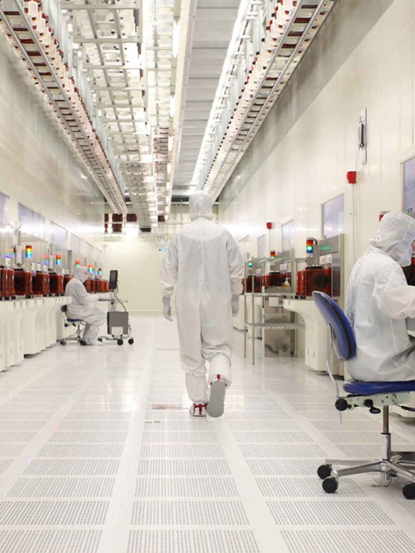 lab technicians doing research in a lab